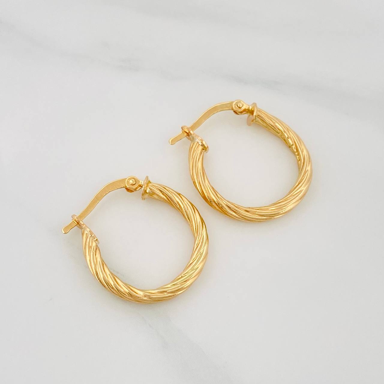Candongas Mary 2.05 g / 3/4 in Oro Amarillo 18K
