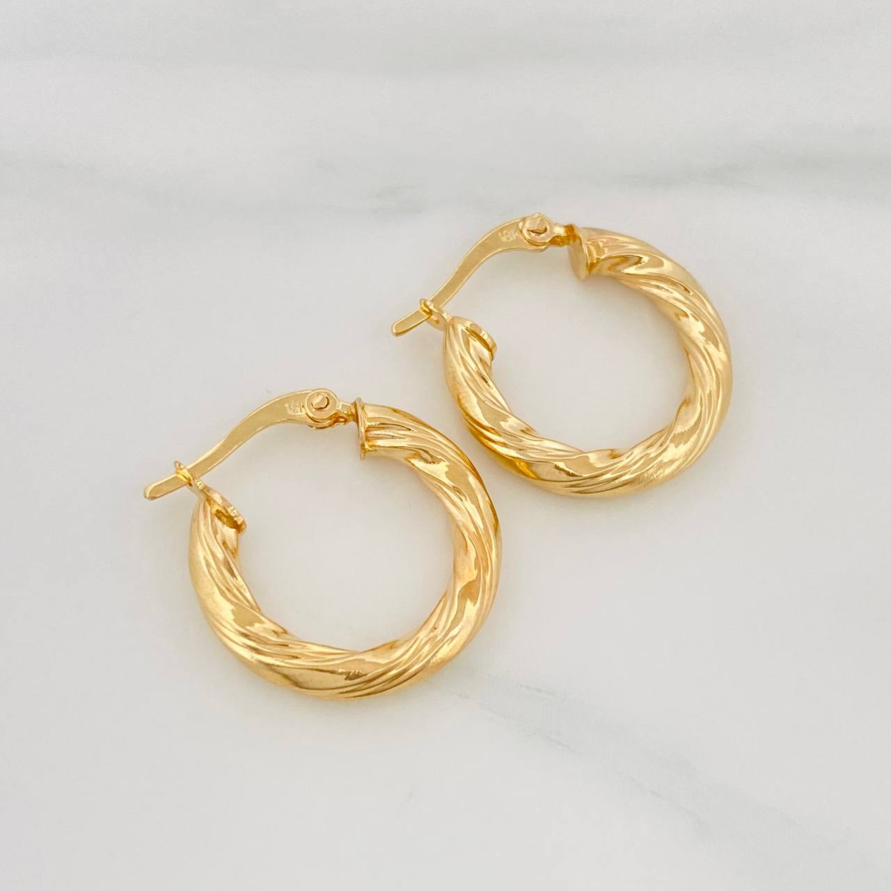 Candongas Mary 1.95 g / 3/4 in Oro Amarillo 18K