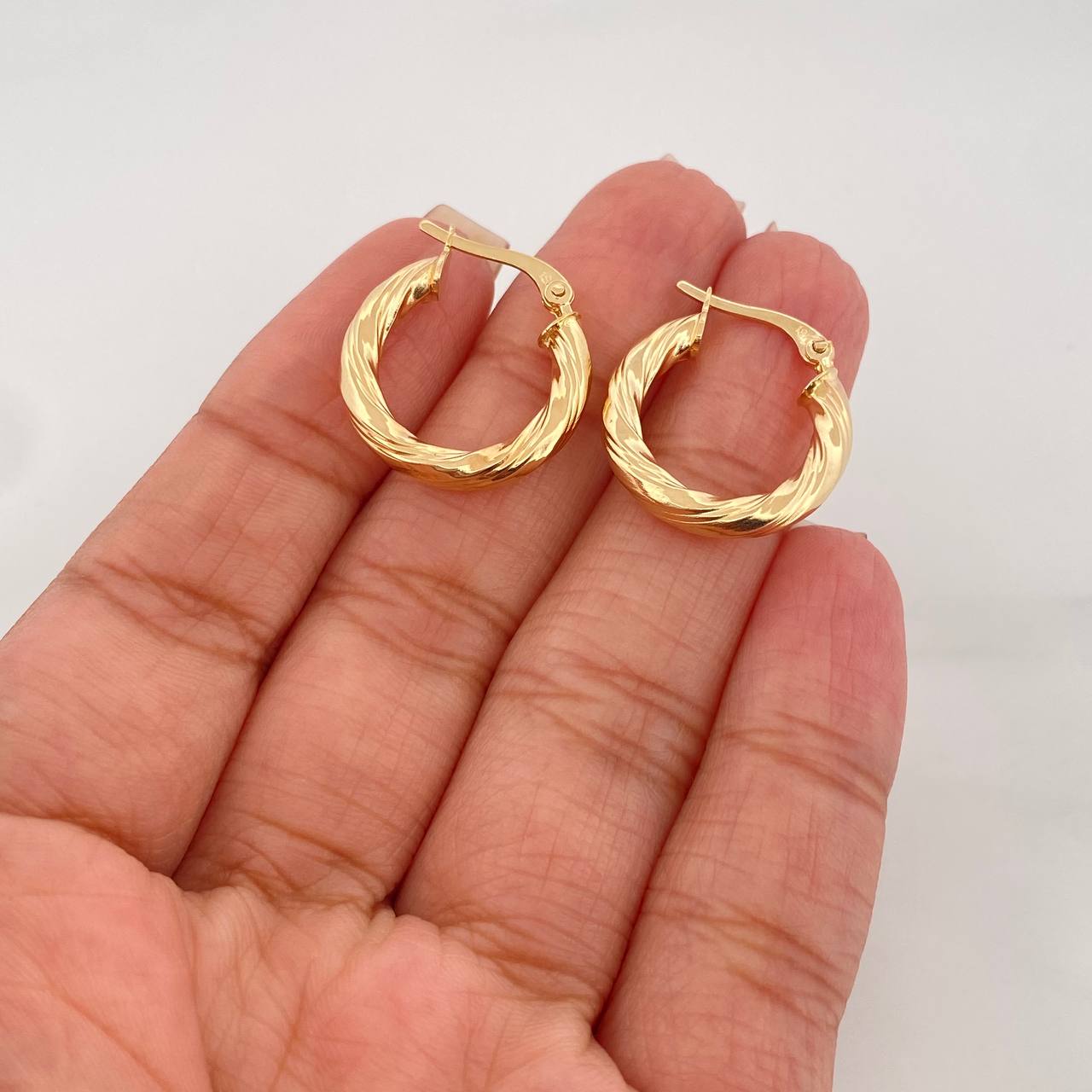 Candongas Mary 1.95 g / 3/4 in Oro Amarillo 18K