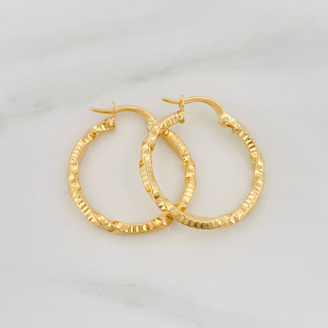Candongas Megan 1.5 g / 1 in Oro Amarillo 18K