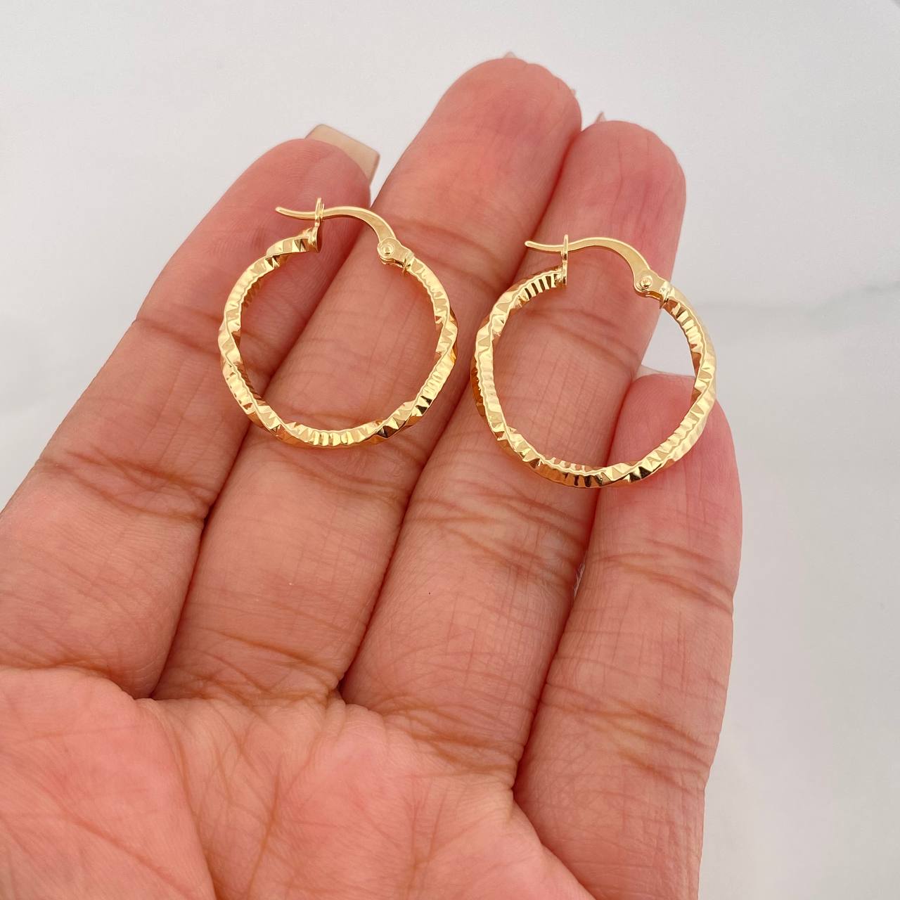 Candongas Megan 1.5 g / 1 in Oro Amarillo 18K