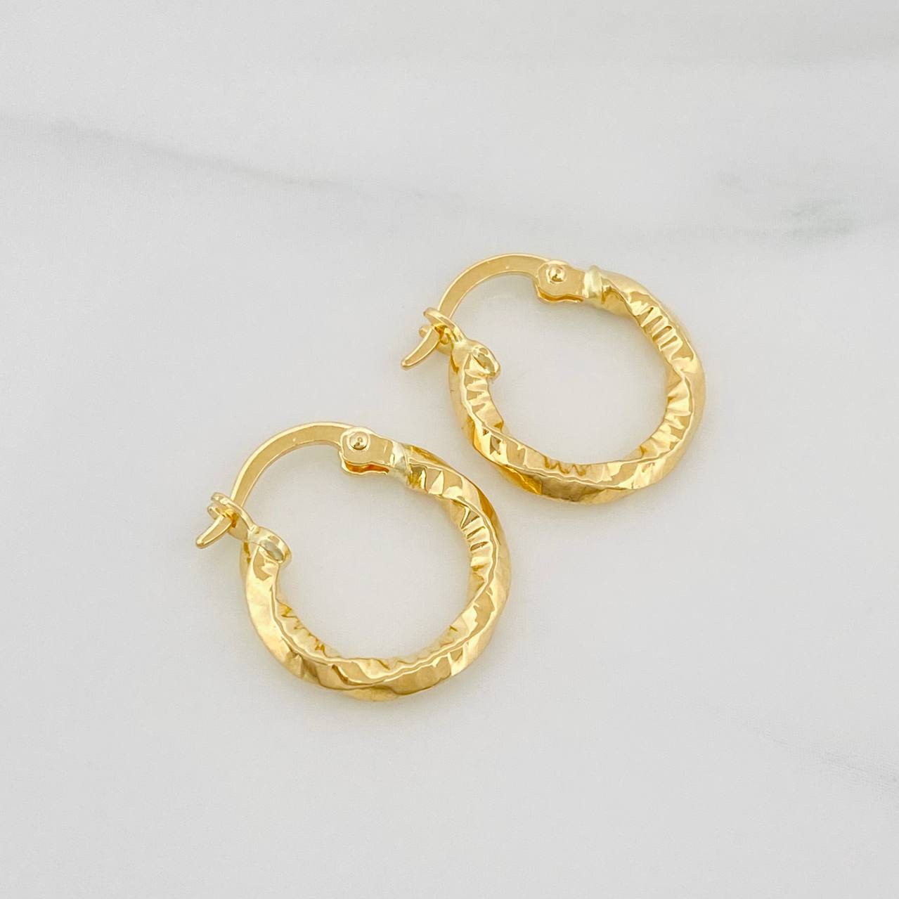 Candongas Megan 1.1 g / 1/2 in Oro Amarillo 18K