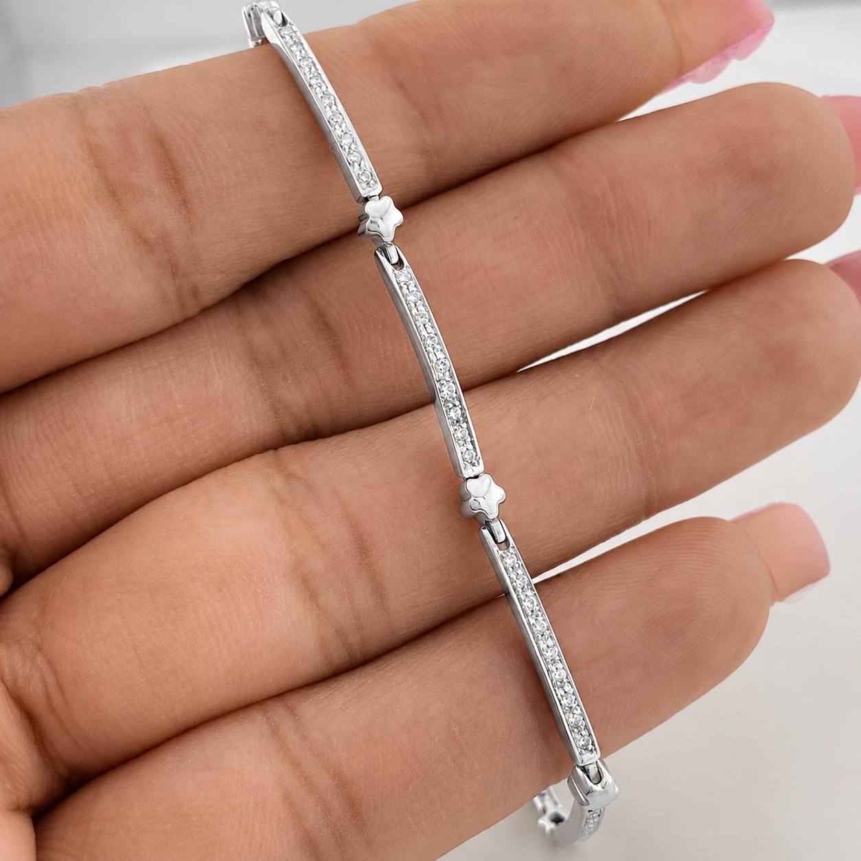 Bracelet Stars Diamonds 72pts 8.15g / 7 in / 1.8mm White Gold 18K