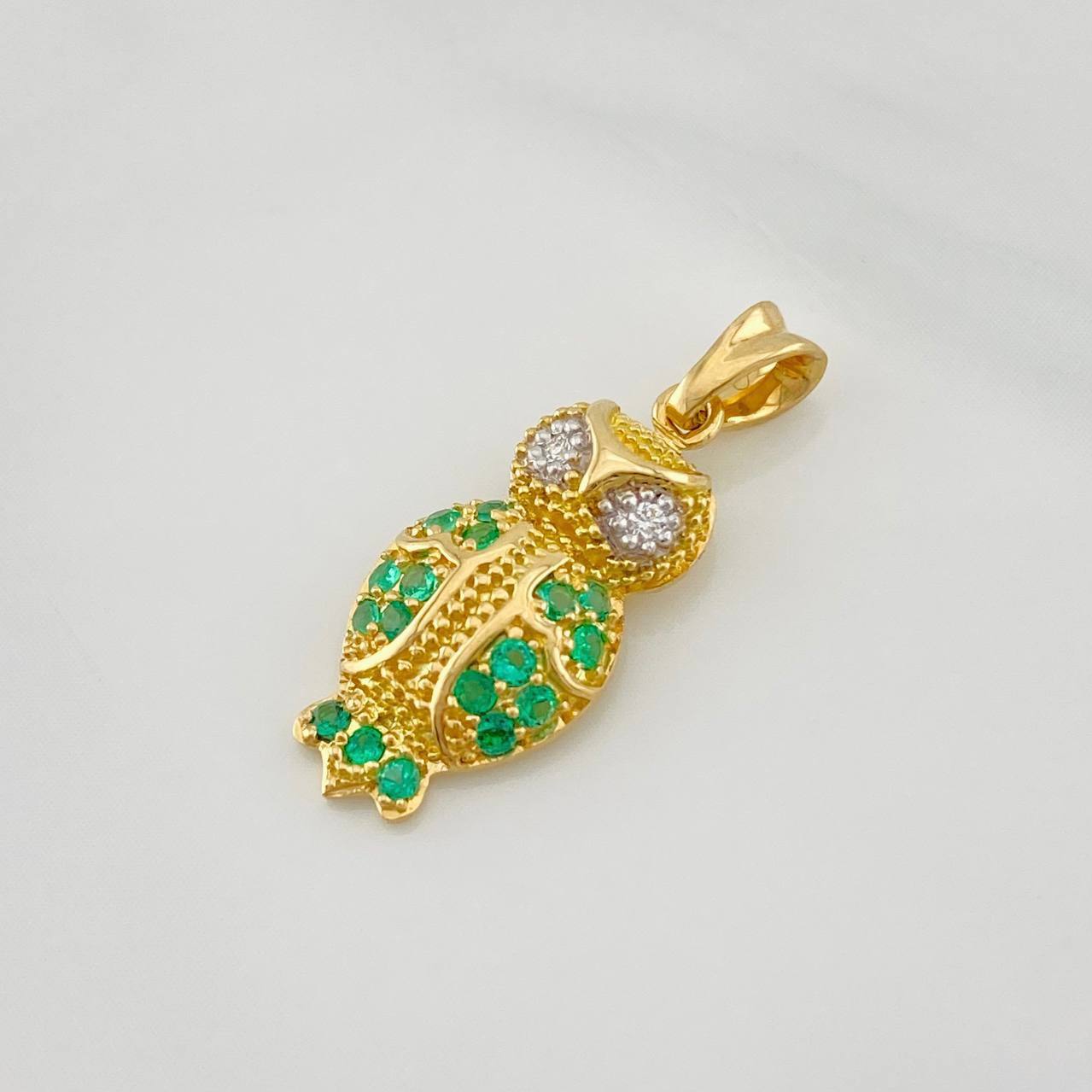 Pendant Owl Emeralds 17pts Diamonds 2pts 1.55g / 3/4 in Yellow Gold 18K