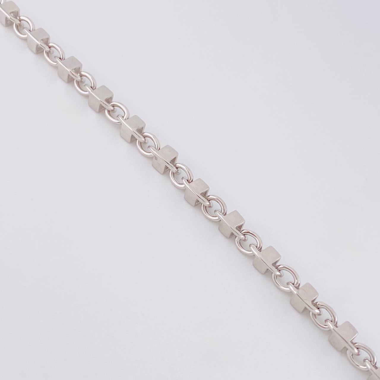 Cadena Rustica Cubica 43g / 26 in / 4.9mm Oro Blanco 18K