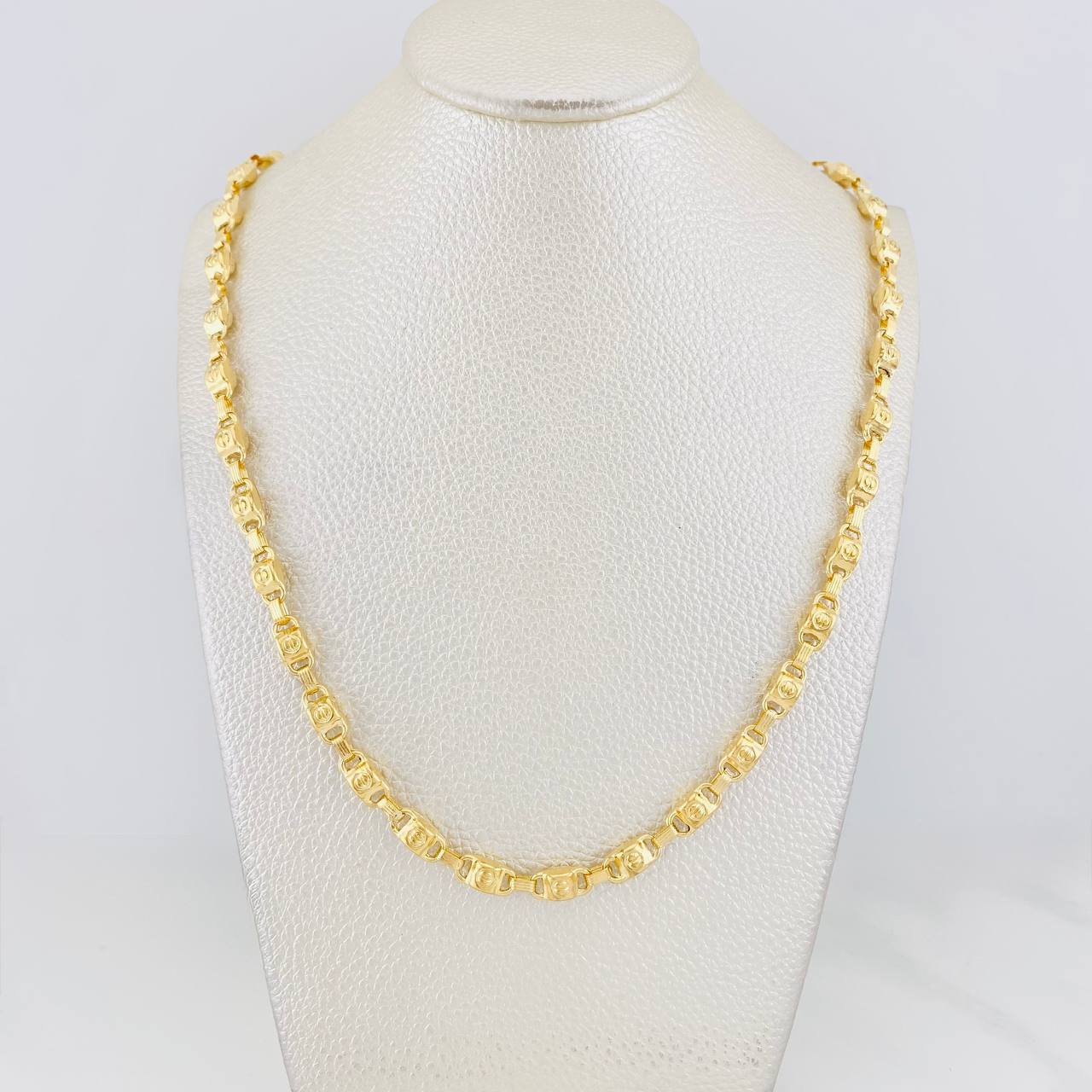 Cadena Rustica Tornillo 17.95g / 24 in / 5.2mm Oro Amarillo 18K