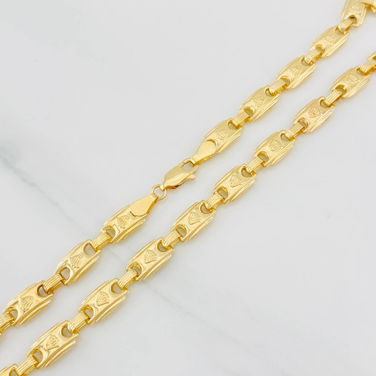 Rustic Crown Chain 17.05g / 24 in / 5.8mm 18K Yellow Gold