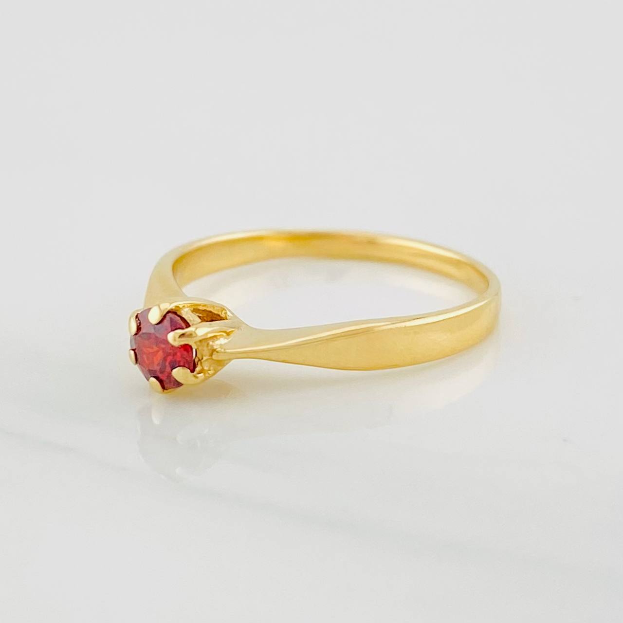 Solitaire Ring 1.65g / T4 1/2 Yellow Gold 18K
