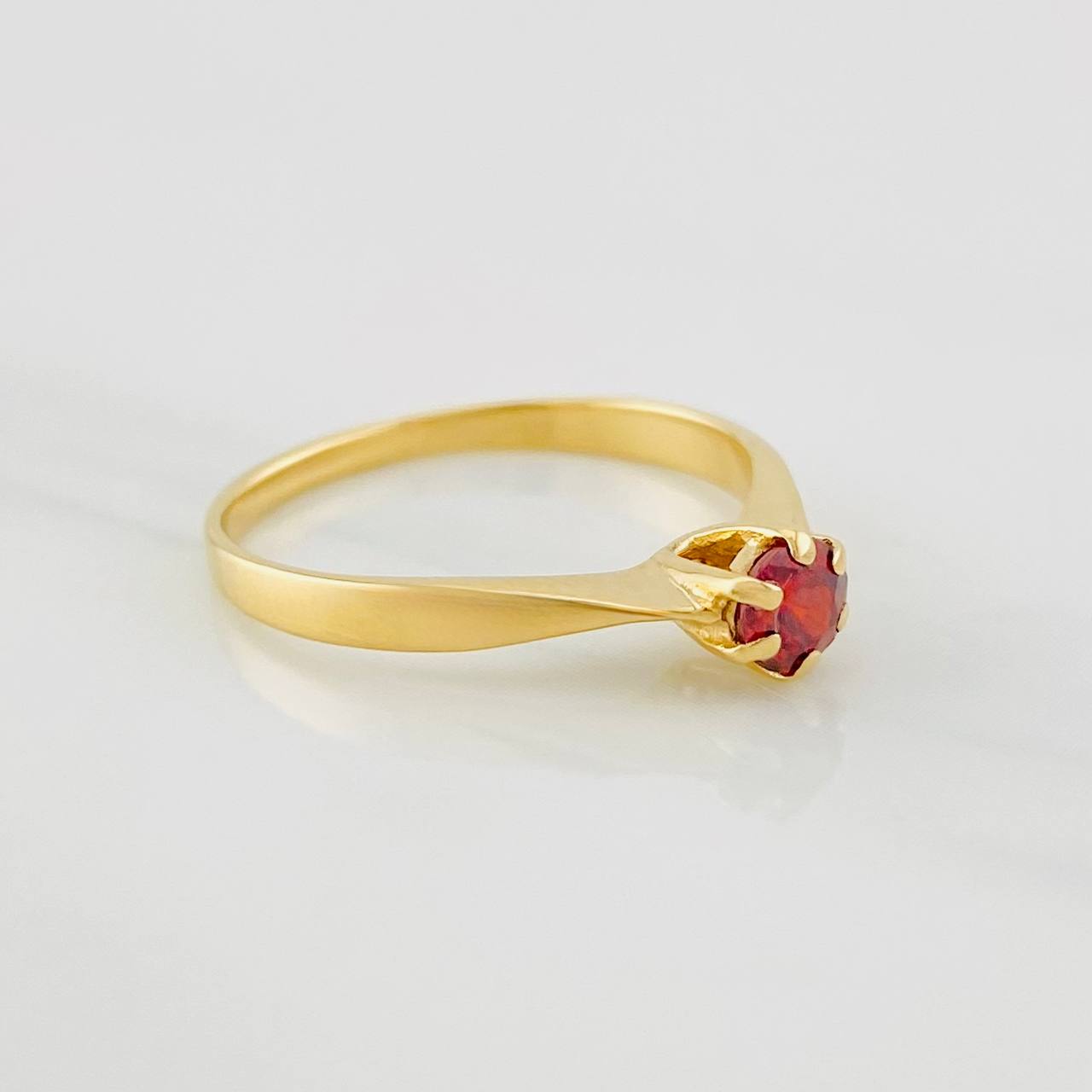 Solitaire Ring 1.65g / T4 1/2 Yellow Gold 18K