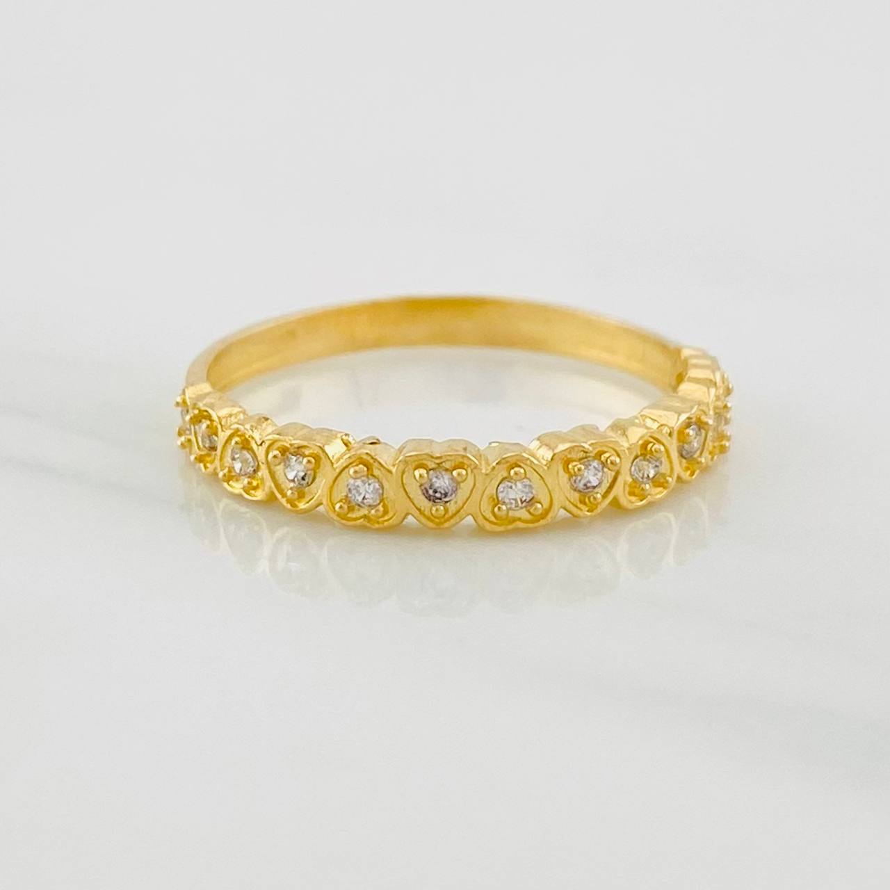 Anillo Corazones 1.35g / T4 1/2 Oro Amarillo 18K