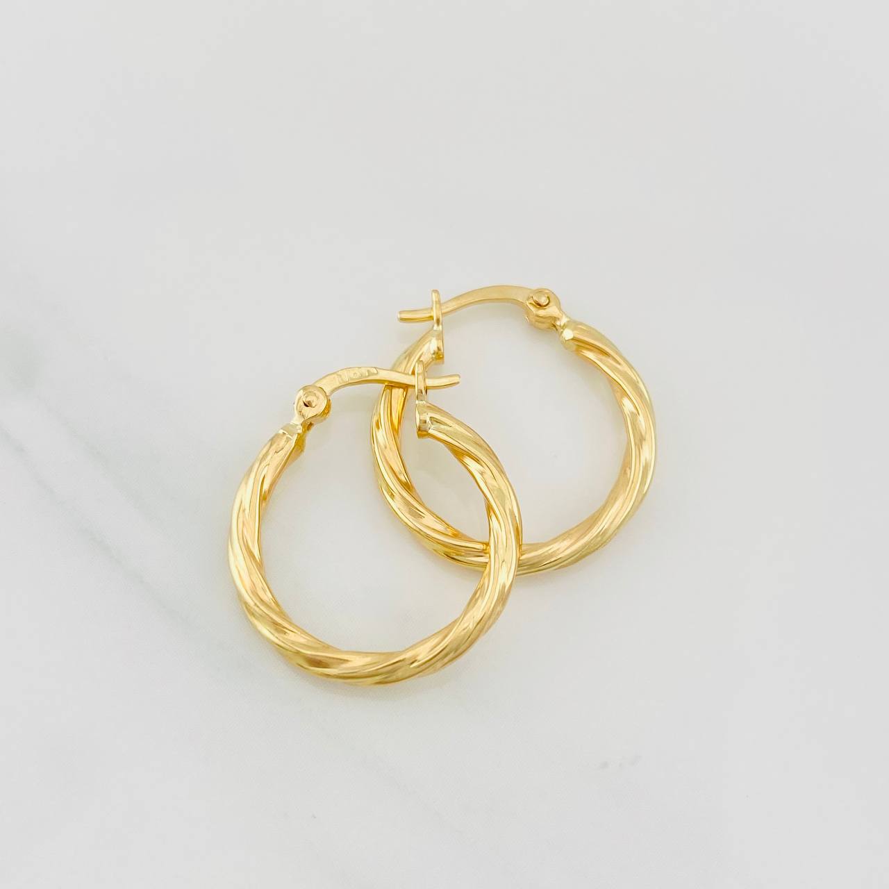 Candongas Mary 1.2g / 3/4 in Oro Amarillo 18K