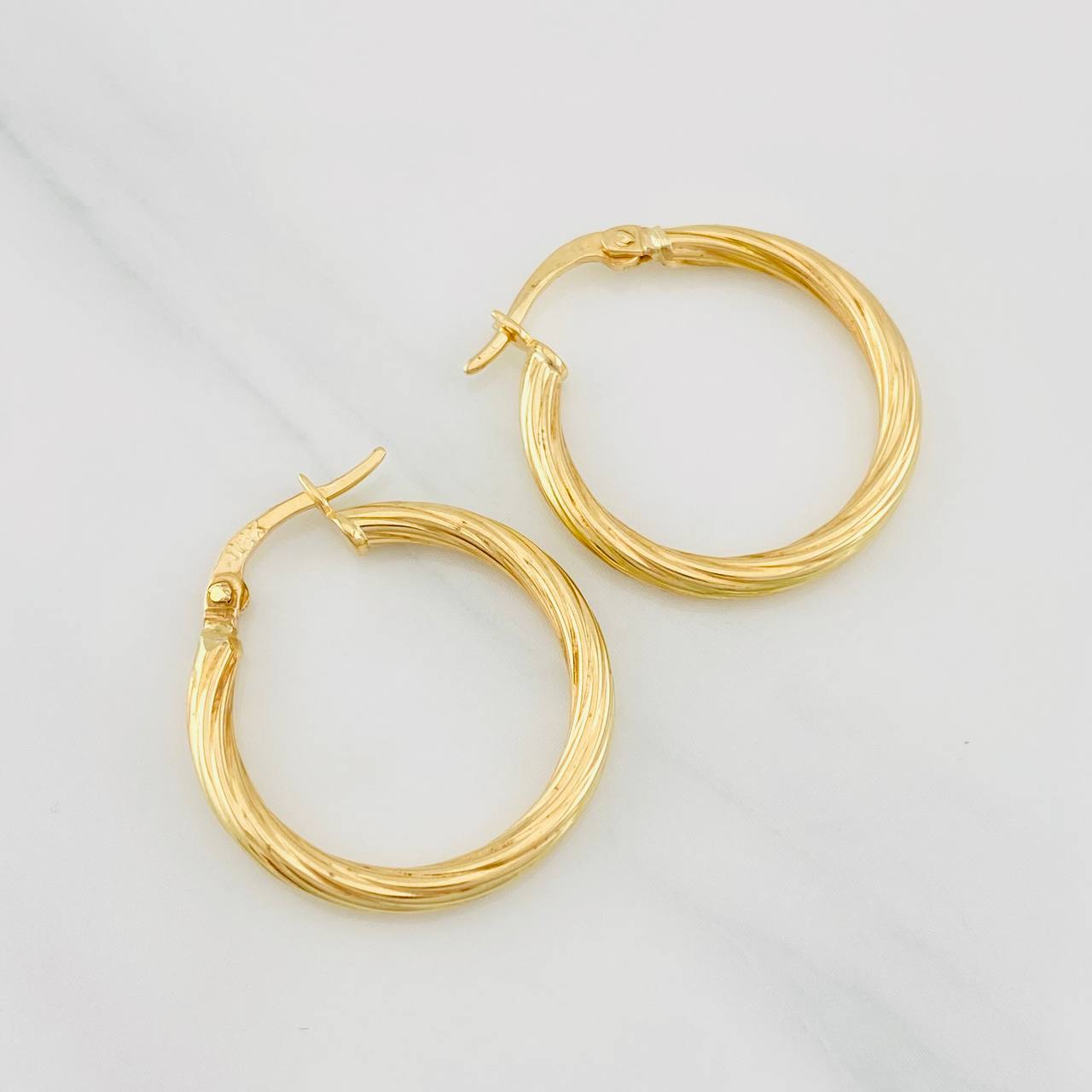 Candongas Mary 1.65g / 1 in Oro Amarillo 18K