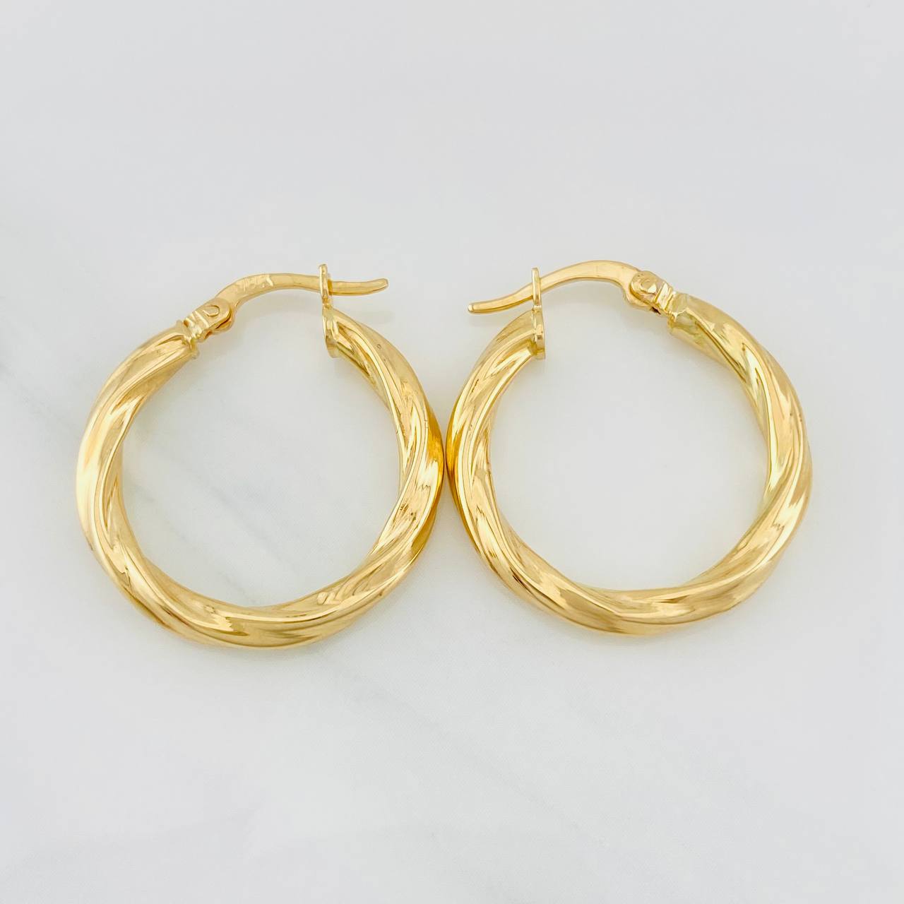 Candongas Mary 2.05g / 1 in Oro Amarillo 18K