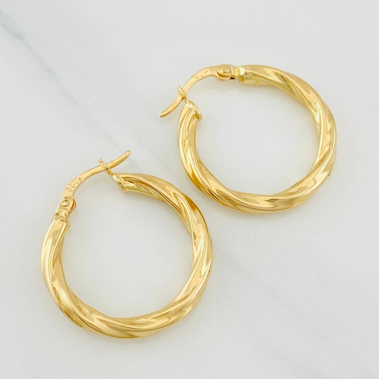 Candongas Mary 2.05g / 1 in Oro Amarillo 18K
