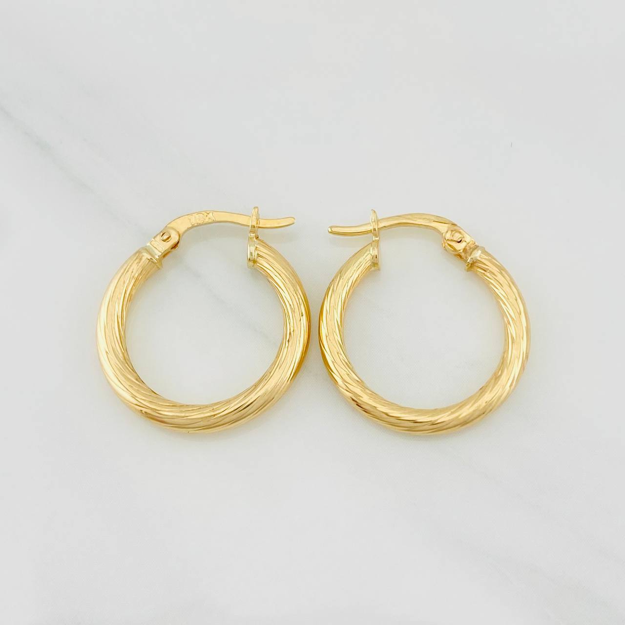 Candongas Mary 1.45g / 3/4 in Oro Amarillo 18K