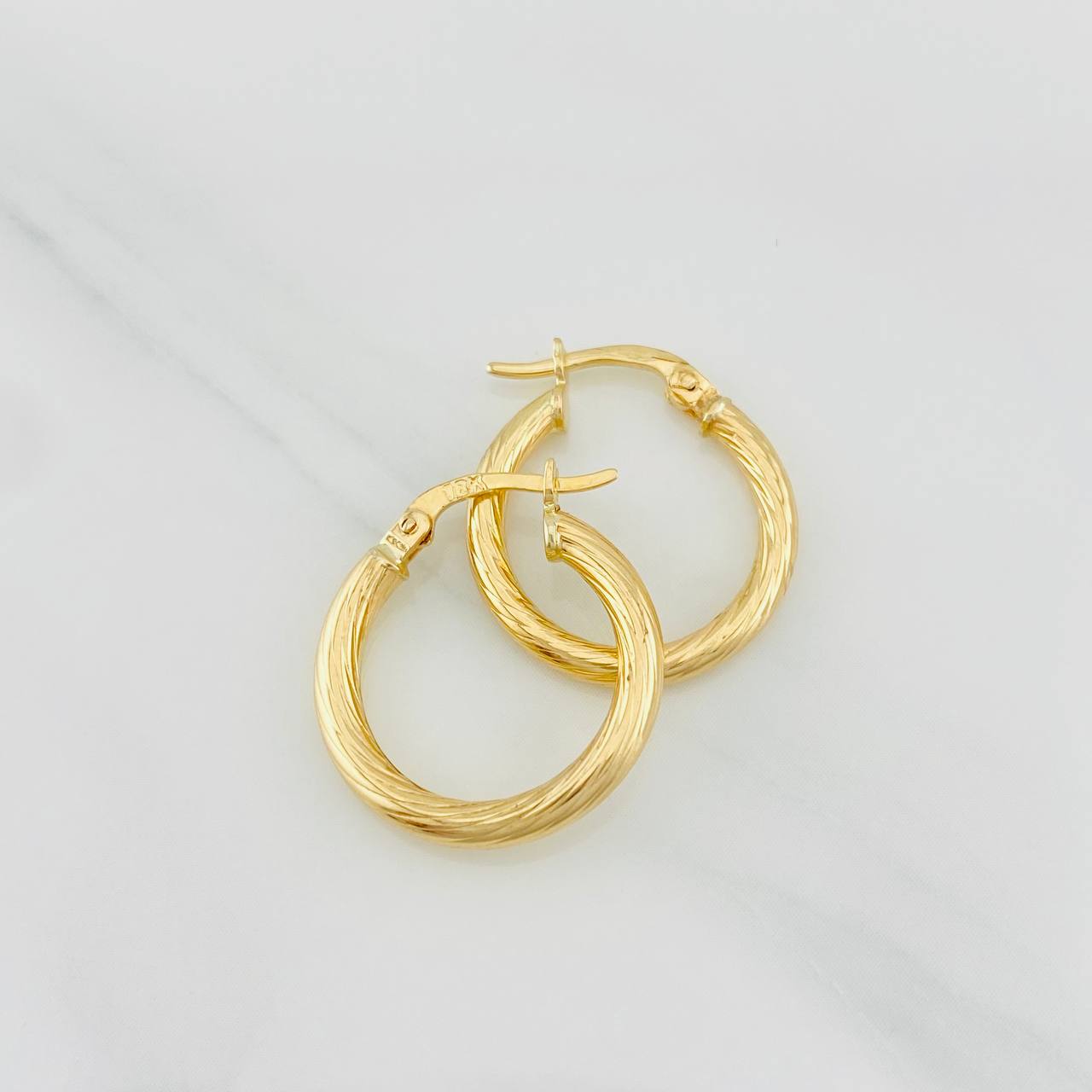 Candongas Mary 1.45g / 3/4 in Oro Amarillo 18K