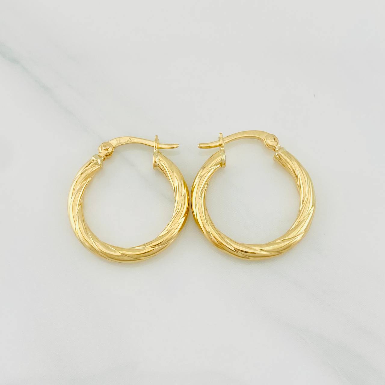 Candongas Mary 1.4g / 3/4 in Oro Amarillo 18K