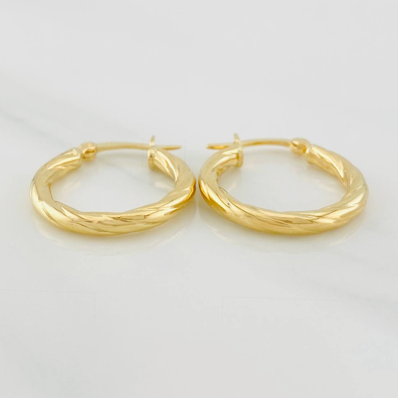 Candongas Mary 1.4g / 3/4 in Oro Amarillo 18K
