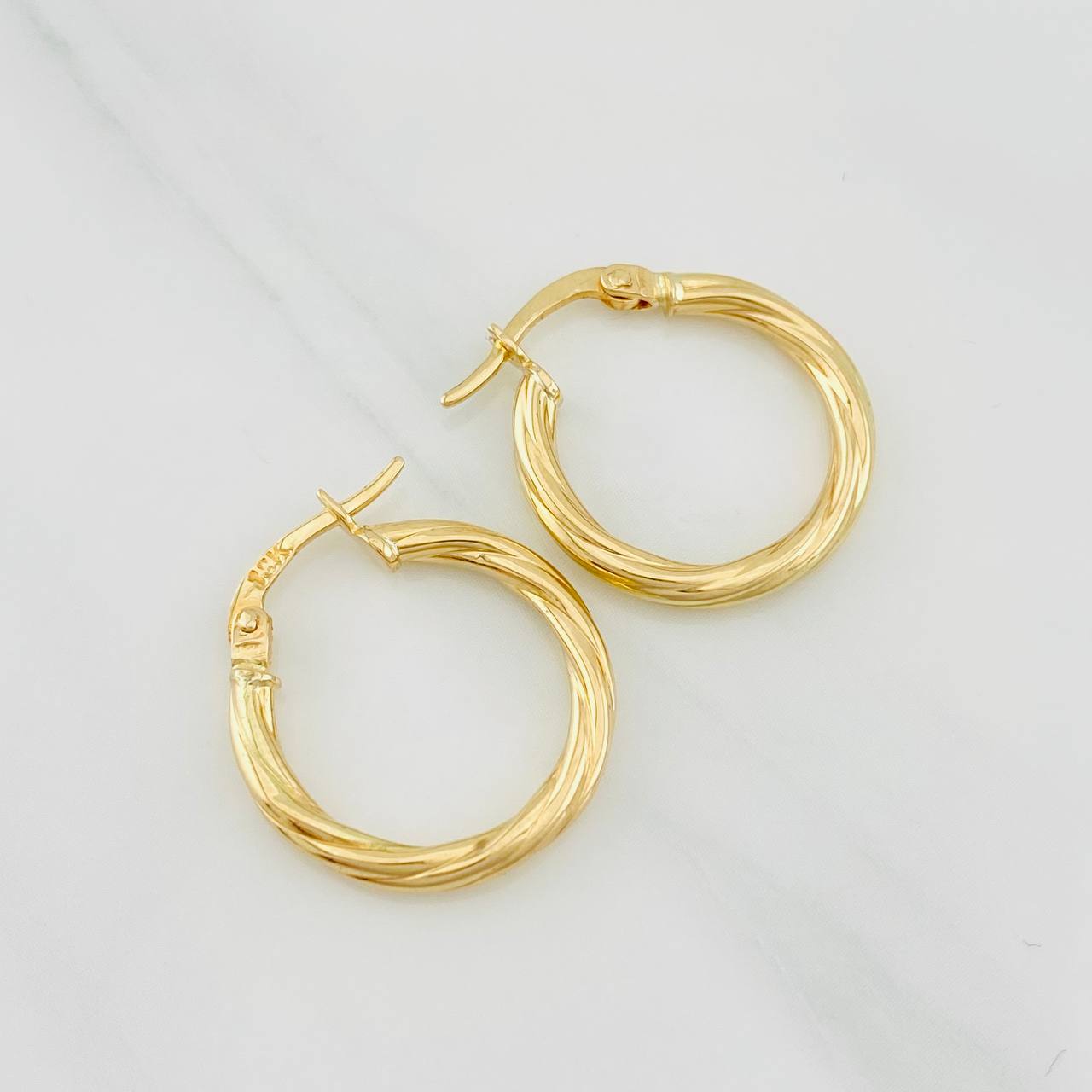 Candongas Mary 1.3g / 3/4 in Oro Amarillo 18K