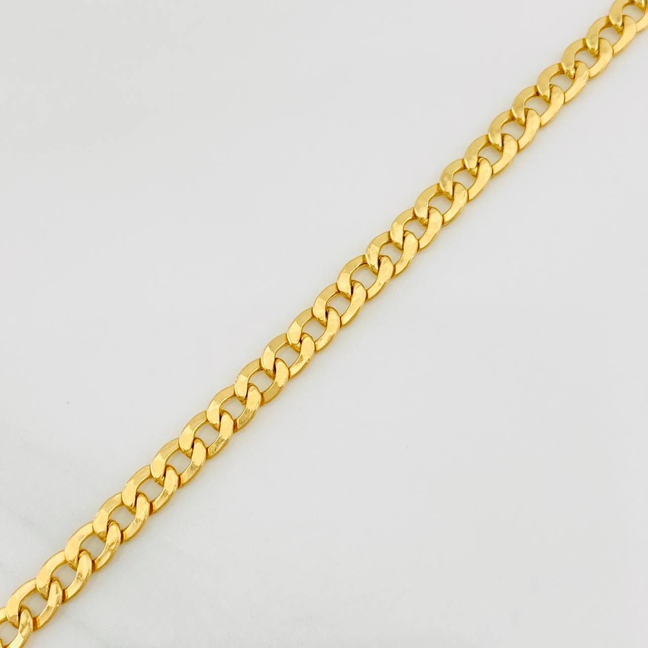 Cuban Links Bracelet 2.5g / 8 in / 3.32mm Yellow Gold 18K