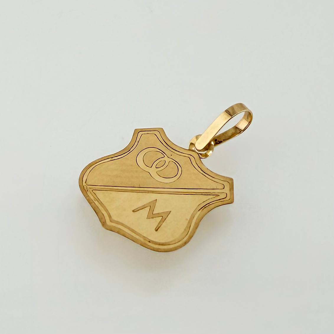 Dije Escudo Deportivo Millonarios1.1gr / 1 in / Oro Amarillo 18K ©