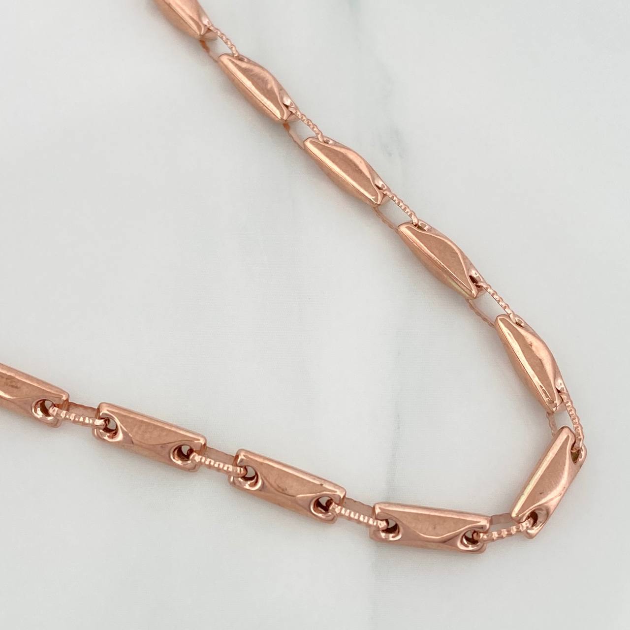 Cadena Rustica Barril Rombo 13.3gr / 24 1/2 in / 3.65mm Oro Rosa 18K $