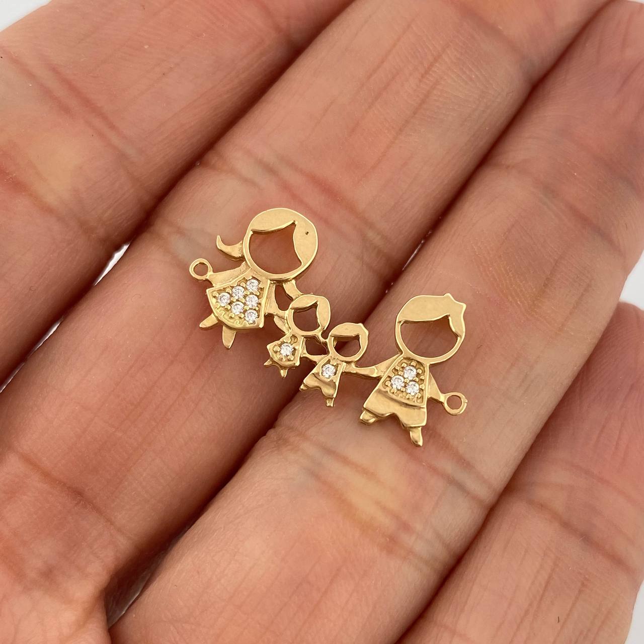 Herraje Familia Silueta 1.25gr / 1 in / Oro Amarillo 18K %