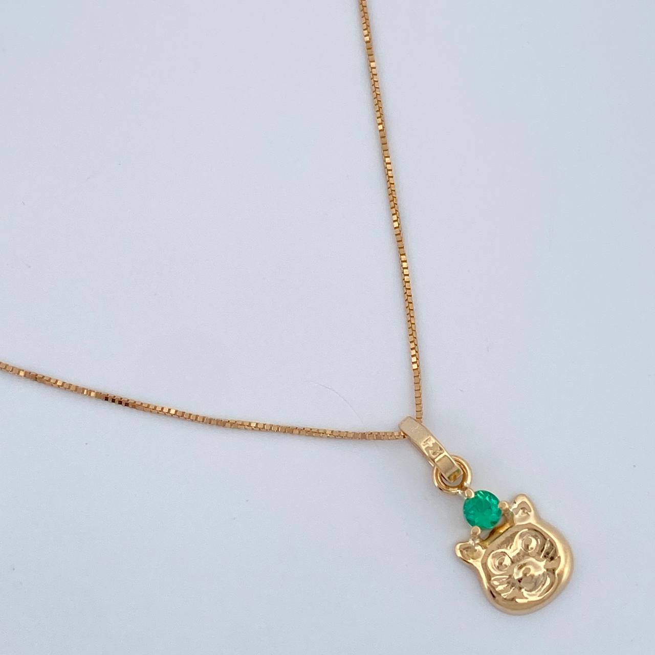 Set Cadena y Dije Veneciana + Dije Gata Esmeralda 1.15gr / 17 3/4 in / 0.4mm Oro Amarillo 18K (joya)%