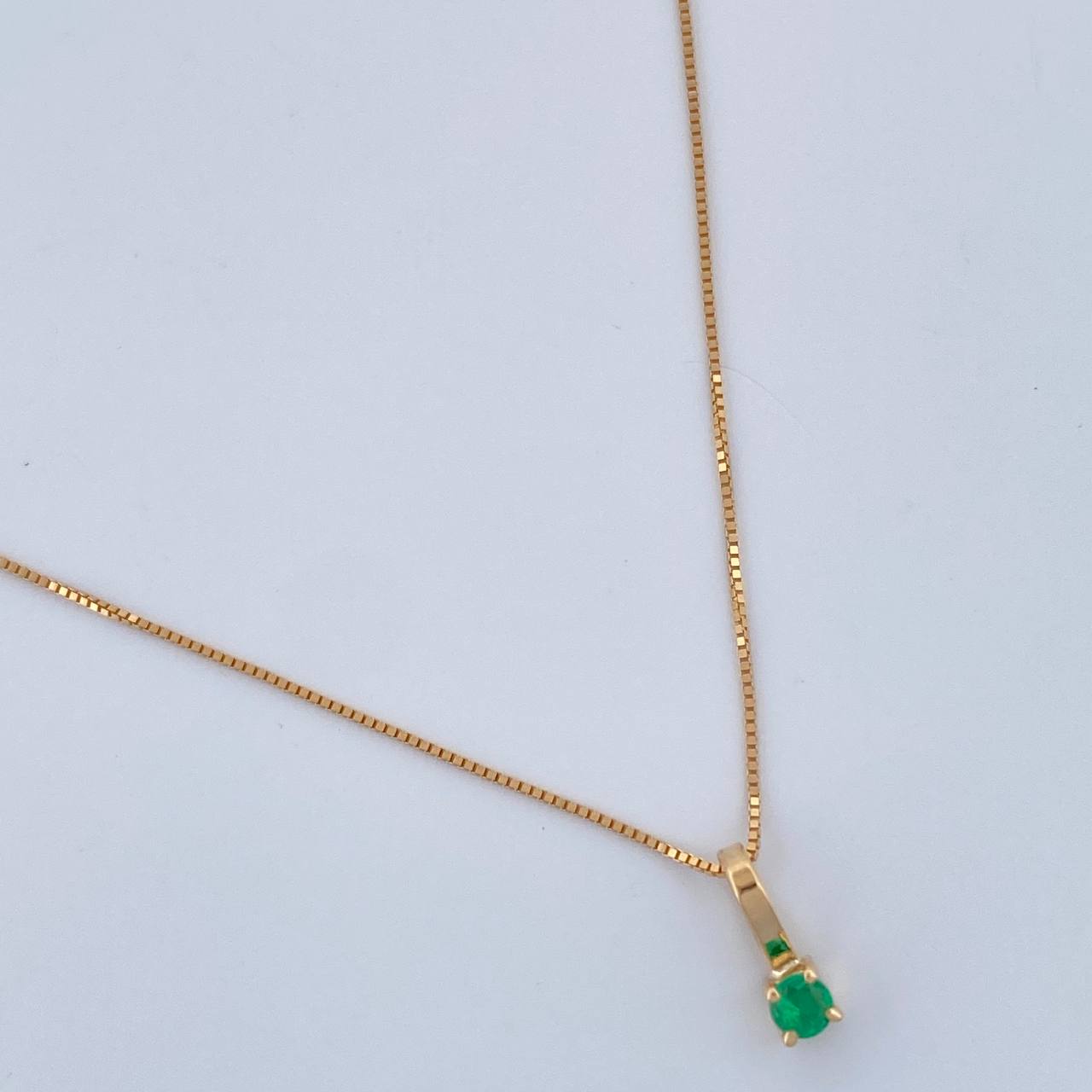 Set Cadena y Dije Veneciana + Dije Circular Esmeralda 1gr / 17 3/4 in / 0.4mm Oro Amarillo 18K  (joya) %