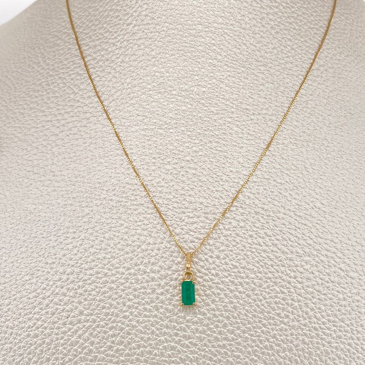 Set Cadena y Dije Veneciana + Dije Rectangular Esmeralda 1.2gr / 15 3/4 in / 0.4mm Oro Amarillo 18K  (joya) %