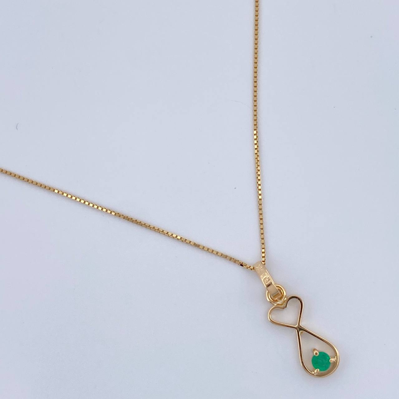 Set Cadena y Dije Veneciana + Dije Pez Esmeralda 1.1gr / 15 3/4 in / 0.4mm Oro Amarillo 18K (joya) %