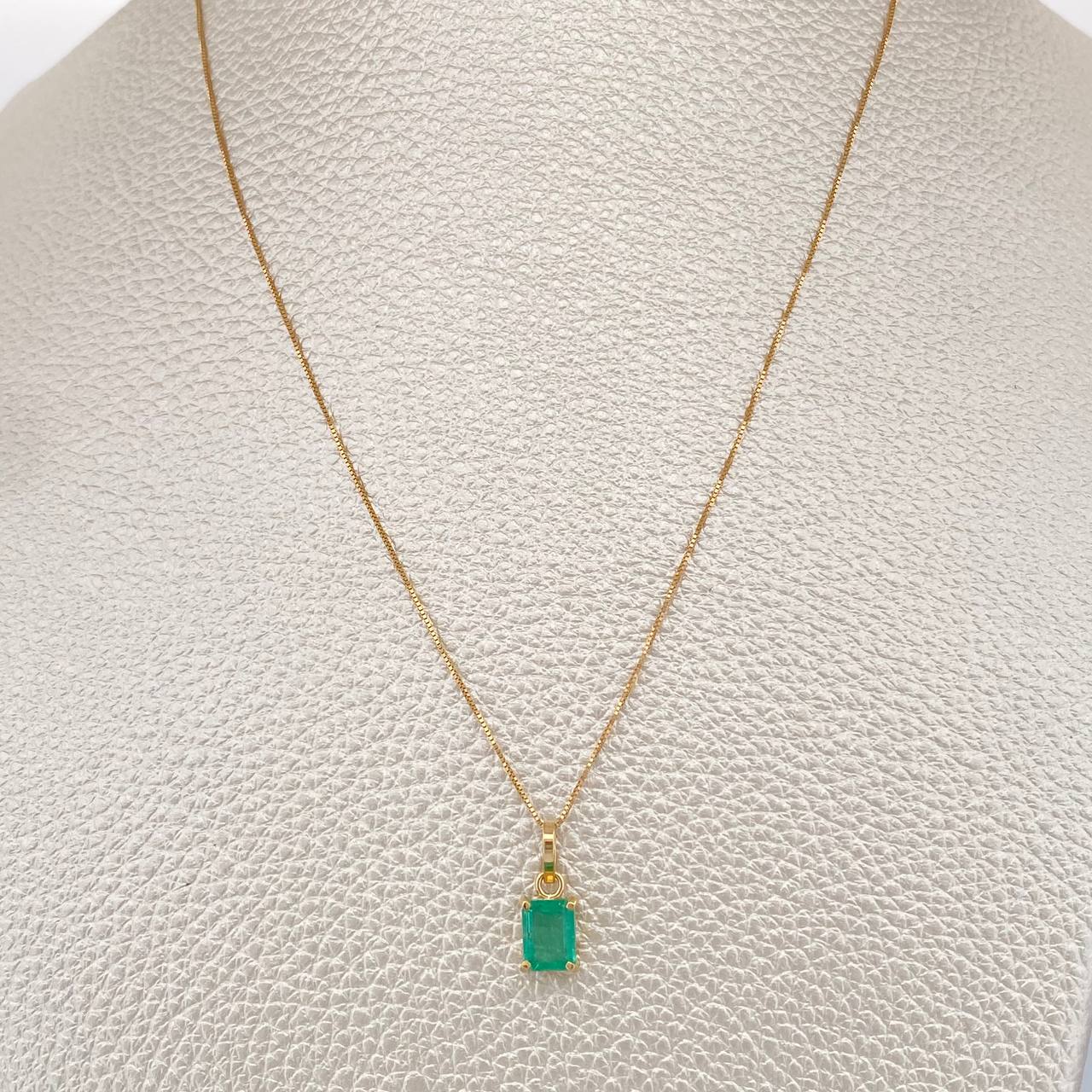 Set Cadena y Dije Veneciana + Dije Rectangular Esmeralda 1.4gr / 17 3/4 in / 0.4mm Oro Amarillo 18K  (joya) %