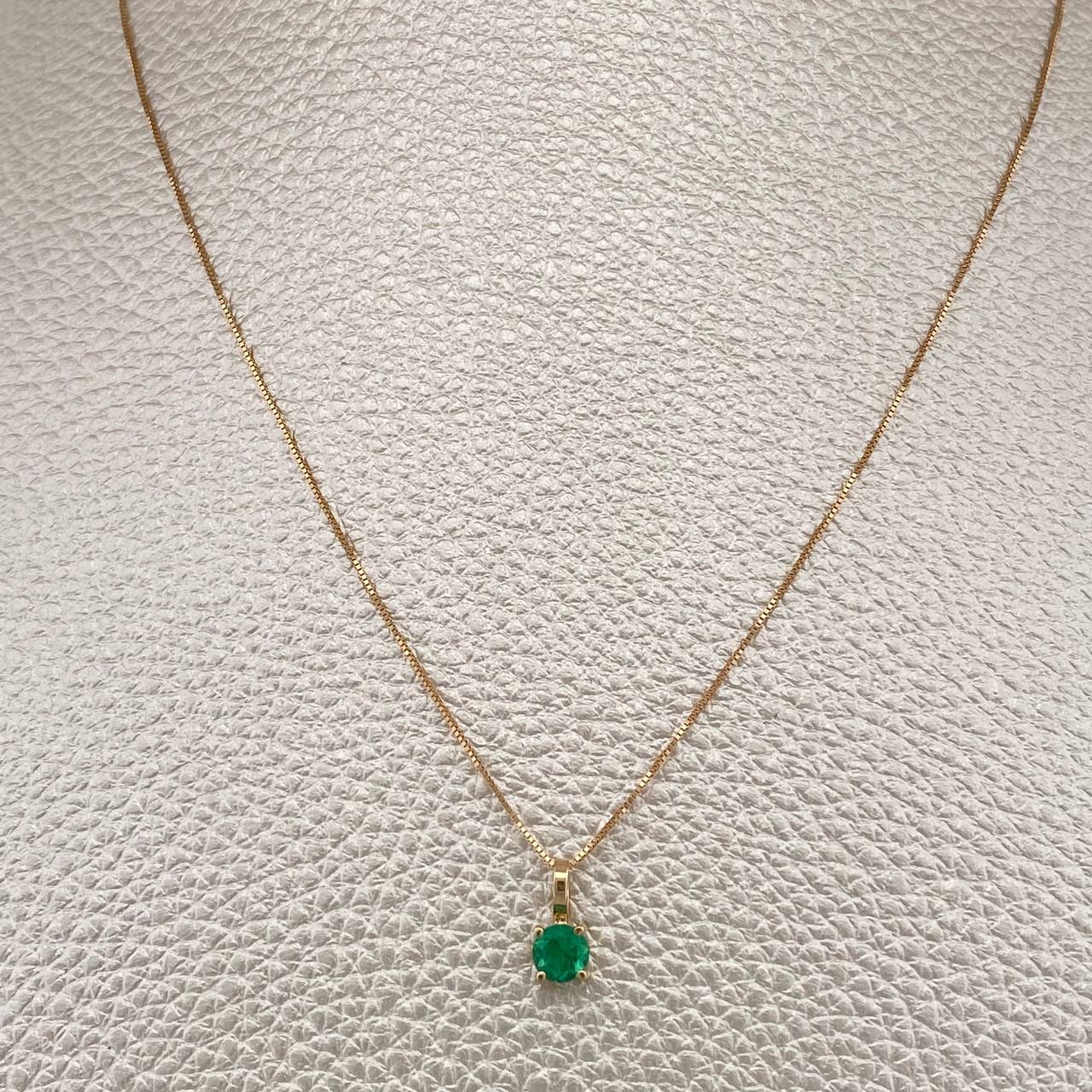 Set Cadena y Dije Veneciana + Dije Redondo Esmeralda 1.1gr / 17 3/4 in / 0.4mm Oro Amarillo 18K  (joya) %
