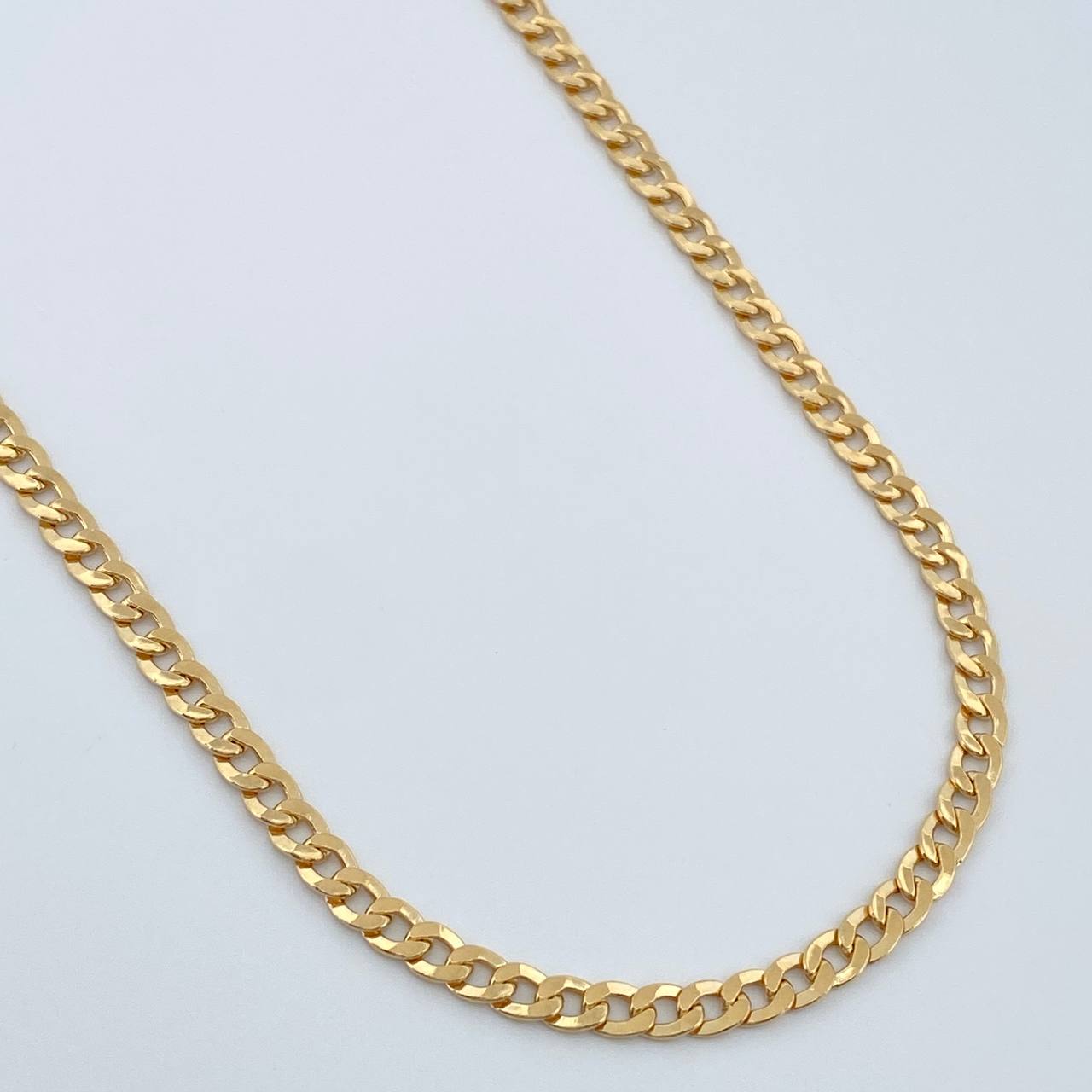 Cadena Cubana 8.3gr / 27 1/4 in / 3.25mm Oro Amarillo +1 18K %
