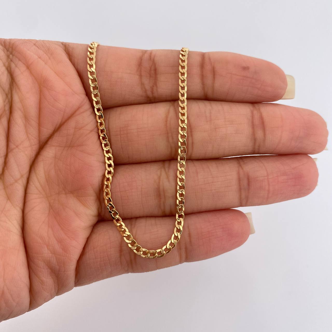 Cadena Cubana 4.75gr / 28 in / 2.33mm Oro Amarillo +1 18K %