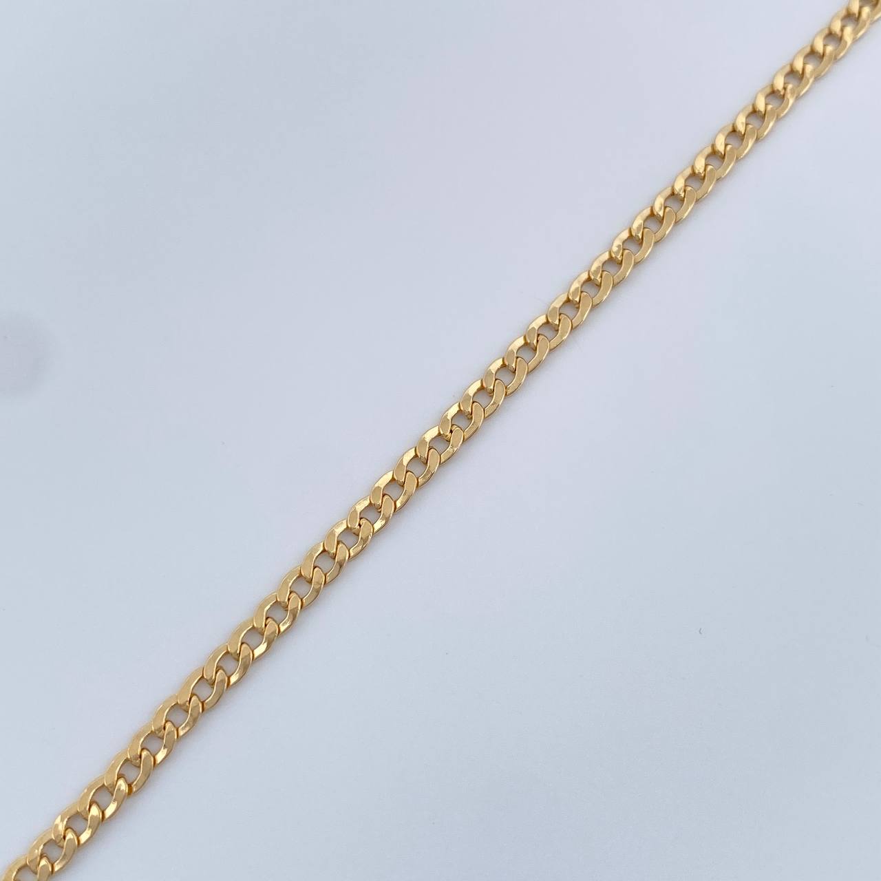 Pulso Cubano 1.6gr / 7 3/4 in / 2.3mm Oro Amarillo +1 18K %