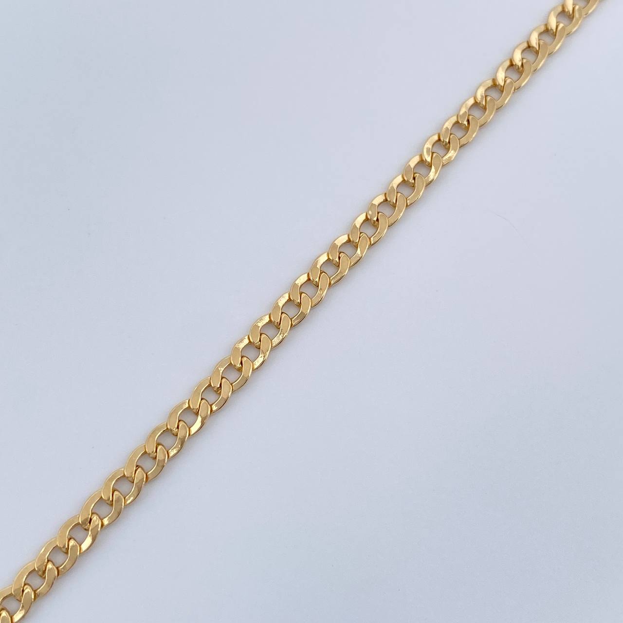 Pulso Cubano 2.75gr / 7 1/4 in / 3.23mm Oro Amarillo +1 18K %