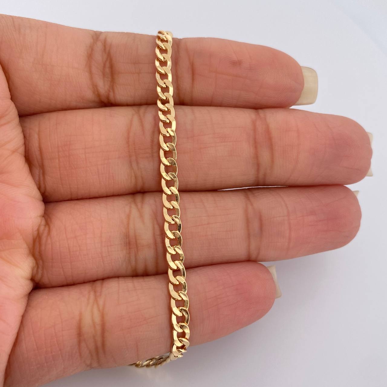 Pulso Cubano 2.8gr / 7 1/2 in / 3.17mm Oro Amarillo +1 18K %