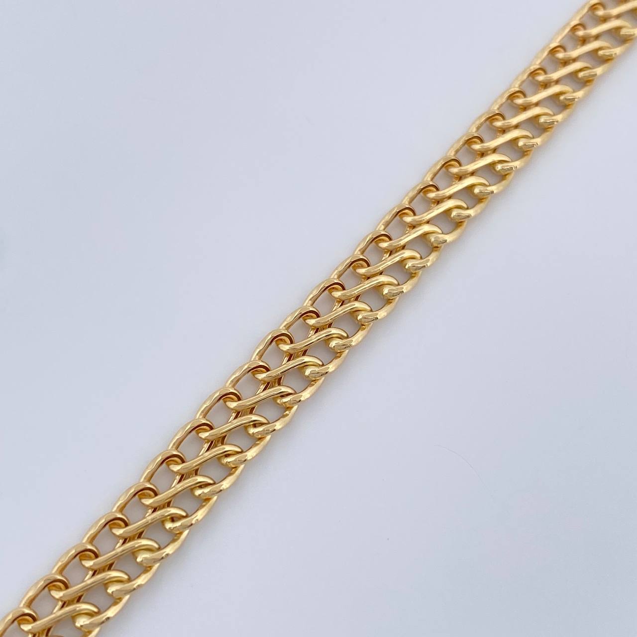 Pulso Sedusa 3.4gr / 7 1/4 in / 5.65mm Oro Amarillo +3 18K %