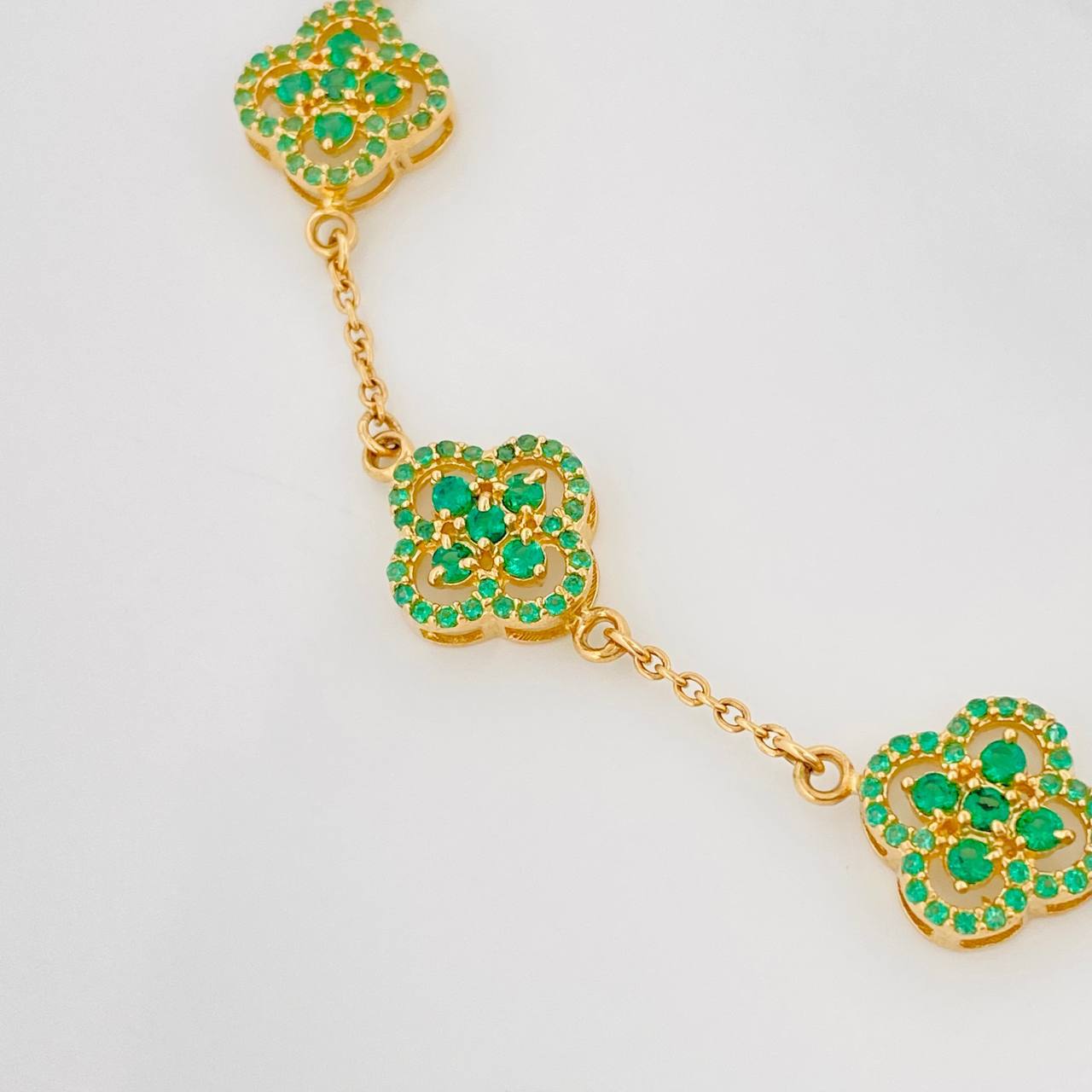 Pulso Aro Seguido Trebol 10.1 g / 7 1/2 in / 0.4 mm Oro Amarillo 18K