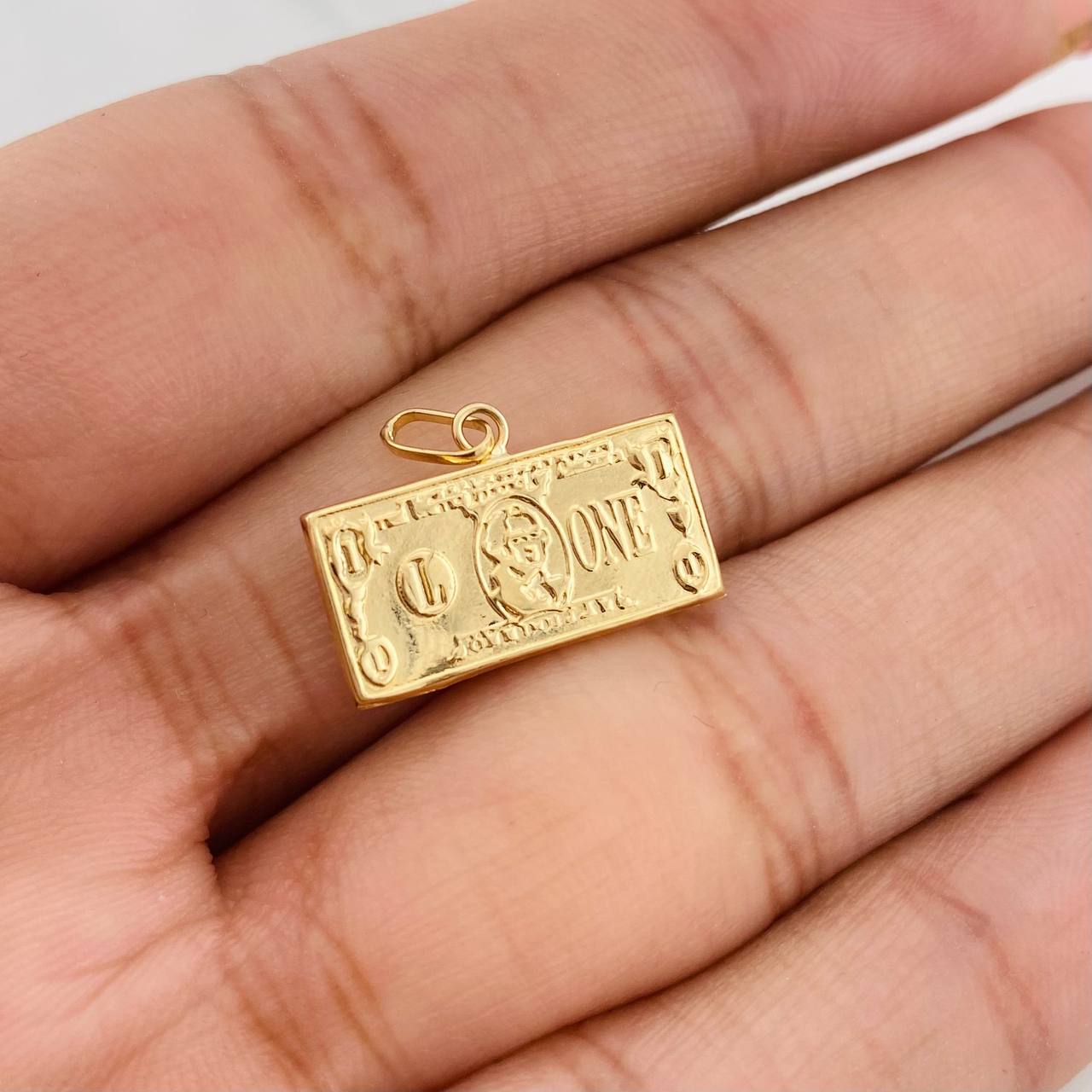 Pendant One Dollar 0.9g / 1/2 in Yellow Gold 18K