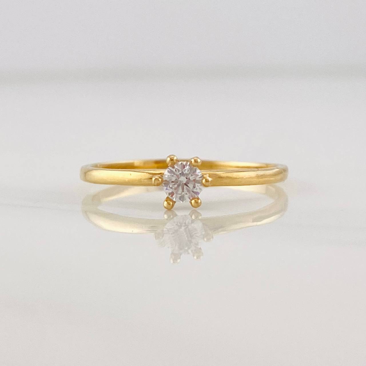 Solitaire Ring 1.5g / Size 7 3/4 Yellow Gold 18K