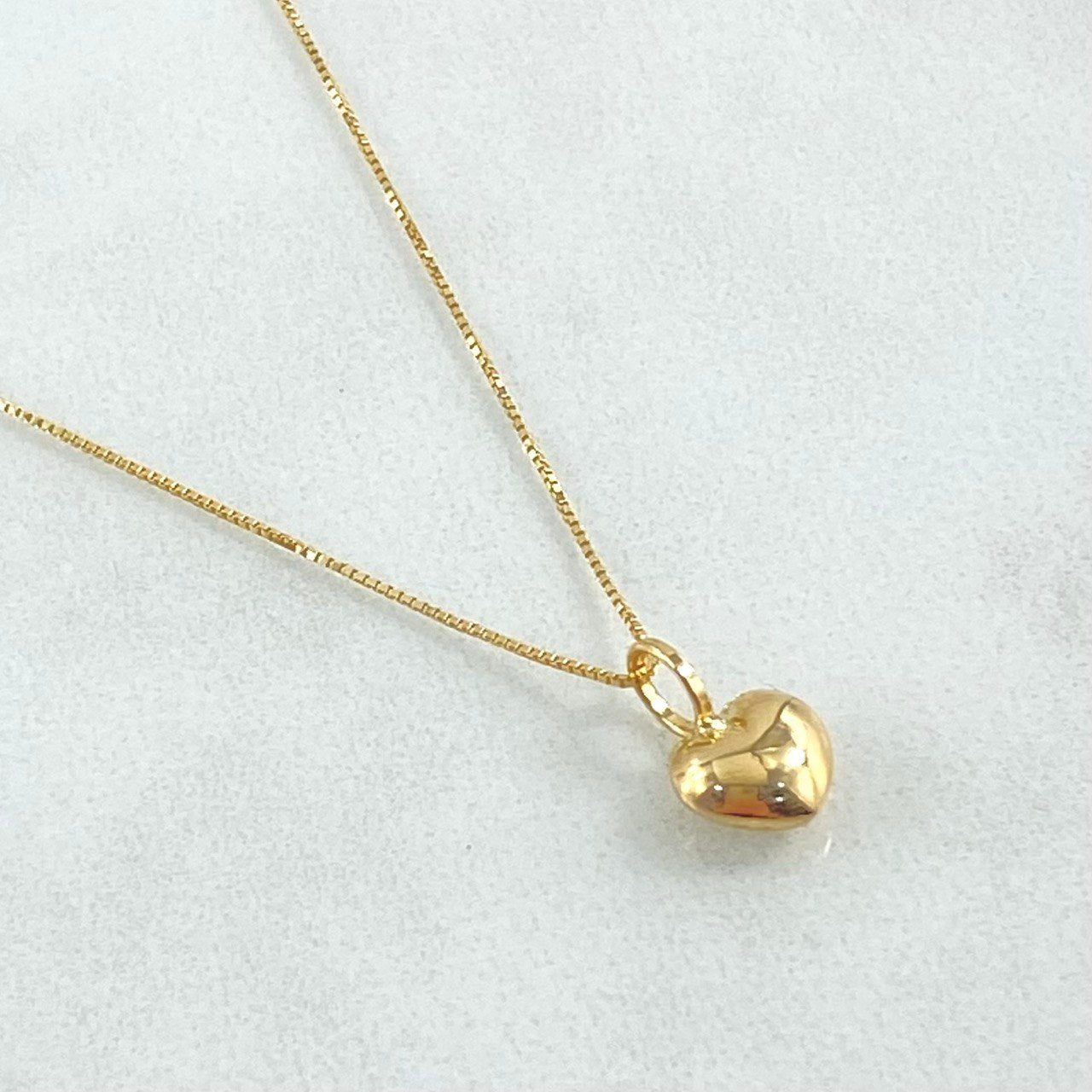 Set Venetian Chain 1gr / 17.7in / 0.6mm + Pendant Pierced Heart 0.3gr / 0.4in / 1.3gr 18K Gold (Offer) ©