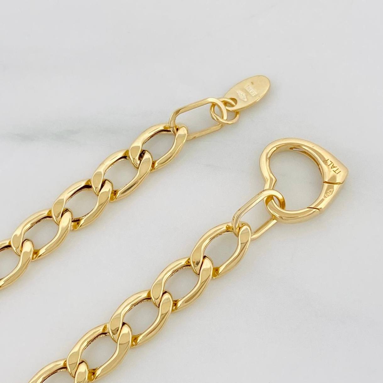 Pulso Cubano 3.8g / 7 1/4 in / 5.6mm Oro Amarillo 18K