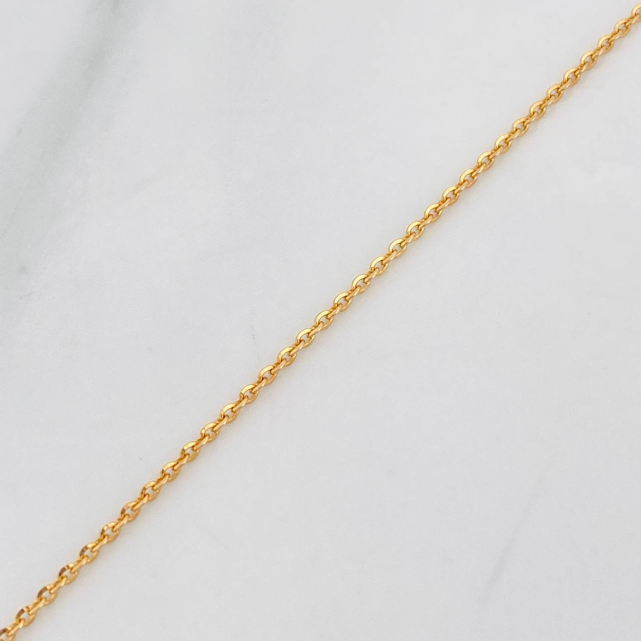 Pulso Aro Seguido 0.85g / 8 1/2 in / 0.8mm Oro Amarillo 18K