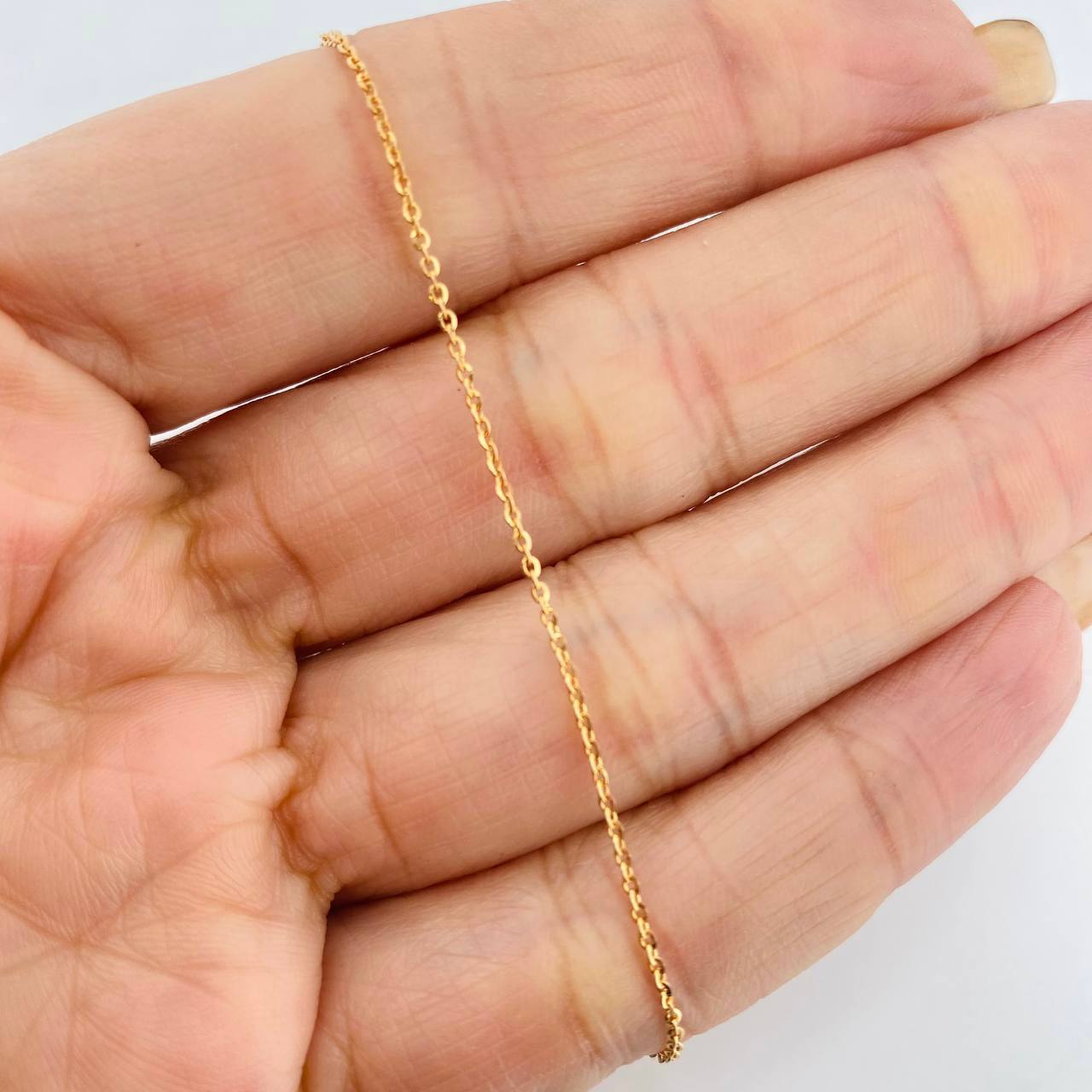 Pulso Aro Seguido 0.85g / 8 1/2 in / 0.8mm Oro Amarillo 18K