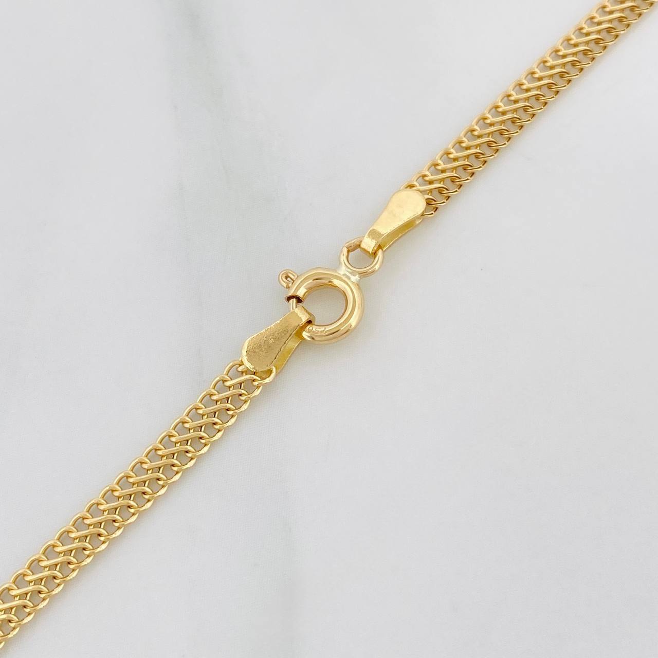 Cadena Sedusa 3.55g / 24 in / 3.2mm Oro Amarillo 18K