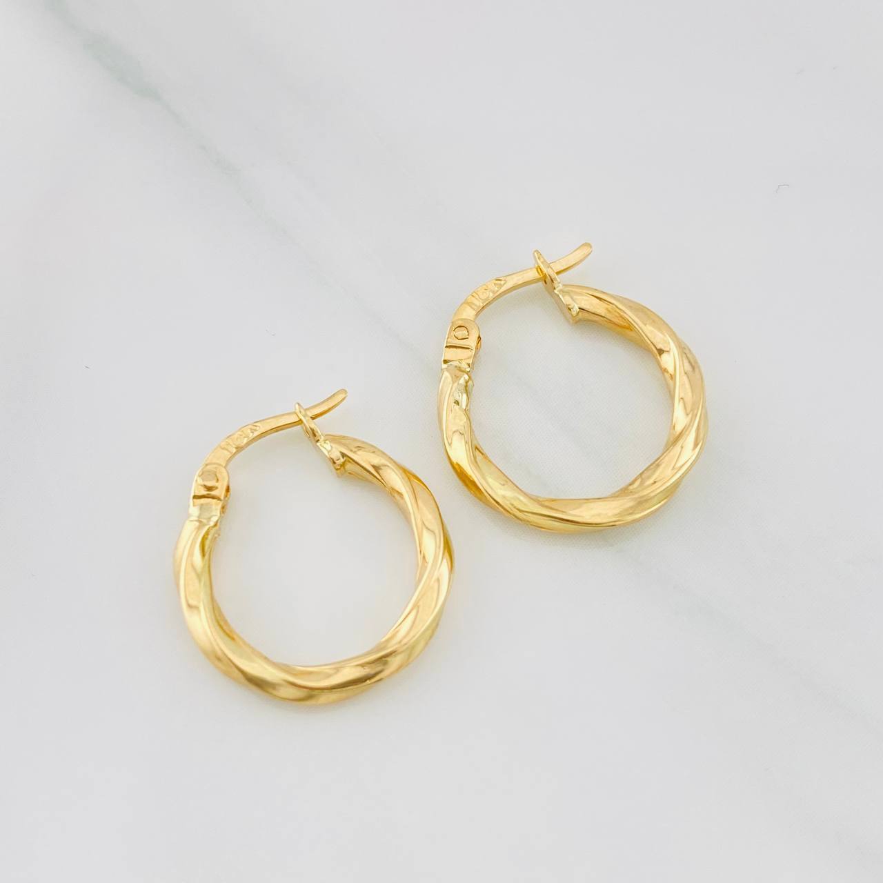 Hoop Earrings Kari 0.95g / 1/2 in 18K Yellow Gold