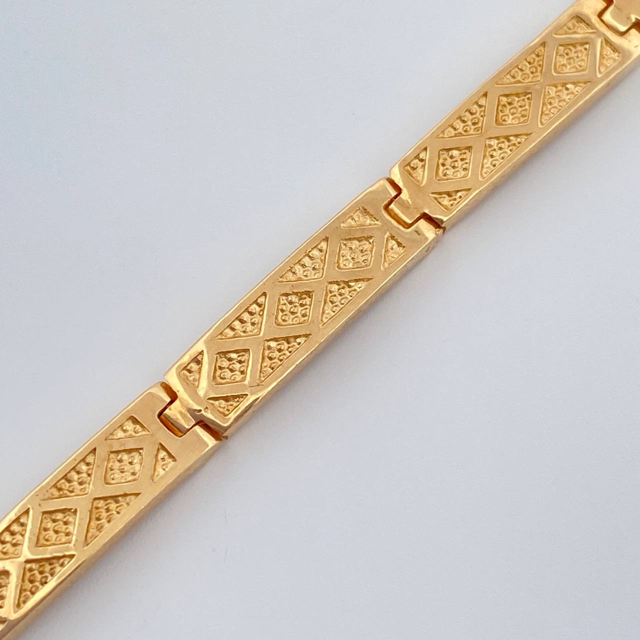 Reticulated Flower Hearts Bracelet 11.3gr / 7 1/4 in / 4mm Yellow Gold 18K %