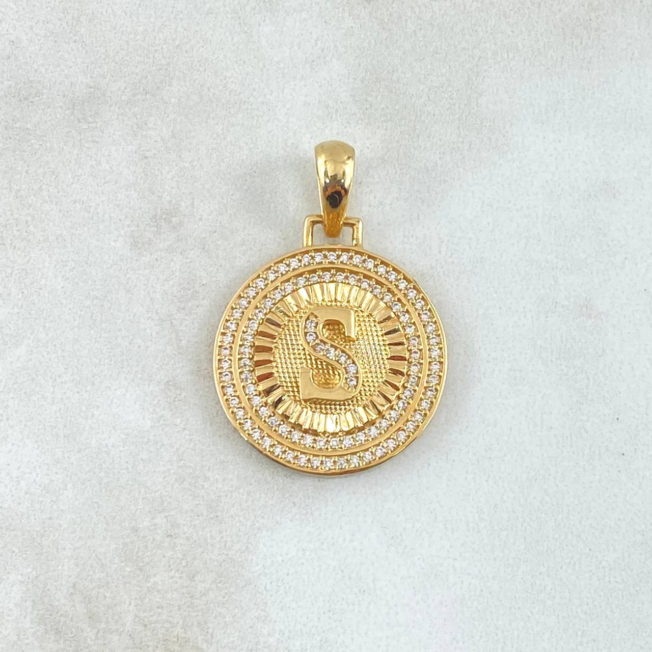 Dije Medalla Letra S 4.6g / 1 1/4 in Oro Amarillo 18K